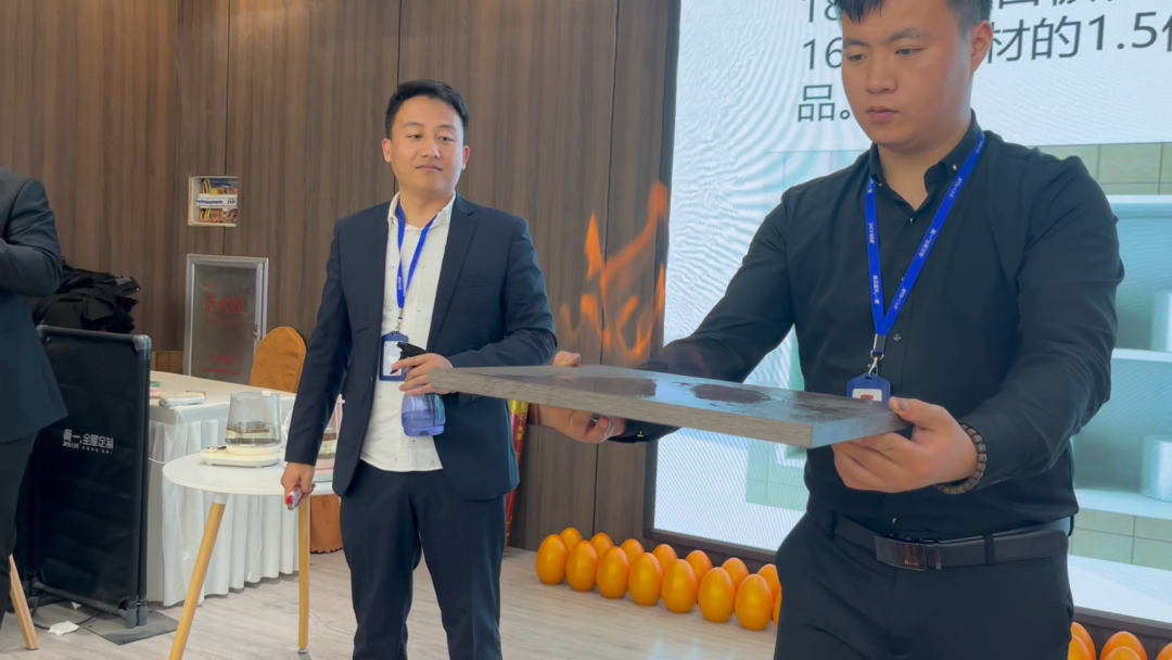 图片尺寸:1080 x 608 简一家居4.22日工场团购“狂飙”盛宴美满竣事